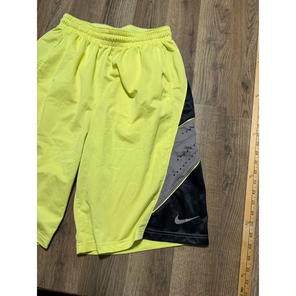 Nike Elite Basketball Shorts Mens Large Neon Yellow Volt Athletic Used